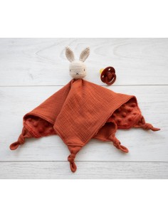 Doudou en double gaze et minkee terracotta 2