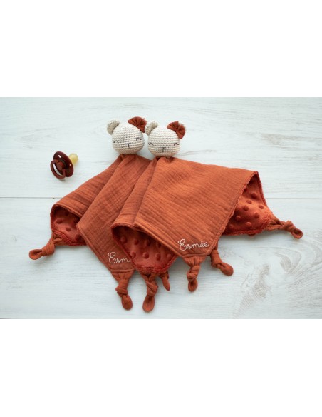 Doudou en double gaze et minkee terracotta